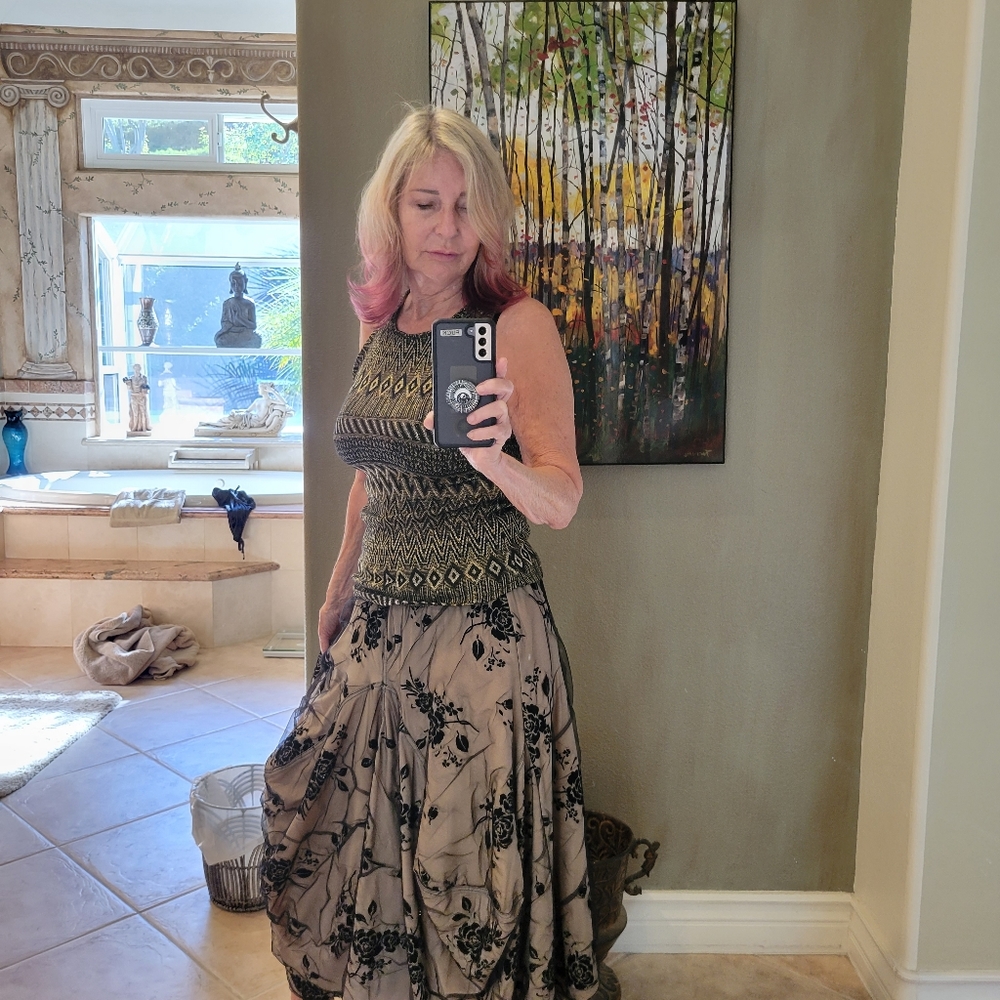 NWT Hanna La Journee Black Rose Applique Parachute Skirt - Size 0 (Fits XS-M)